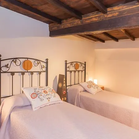 La Casa De Arriba Llanesvv525 As * Pendueles